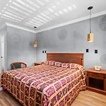 Beverly Inn